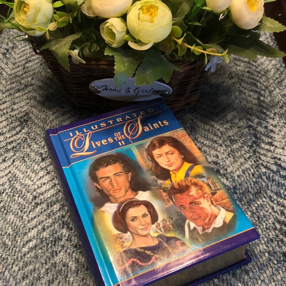 NEW LISTING! Lives of the Saints II - Picture 1 of 7